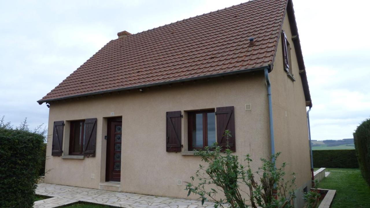 Maison De Vacances Pour 6 Personnes Avec Piscine Lainsecq Bagian luar foto