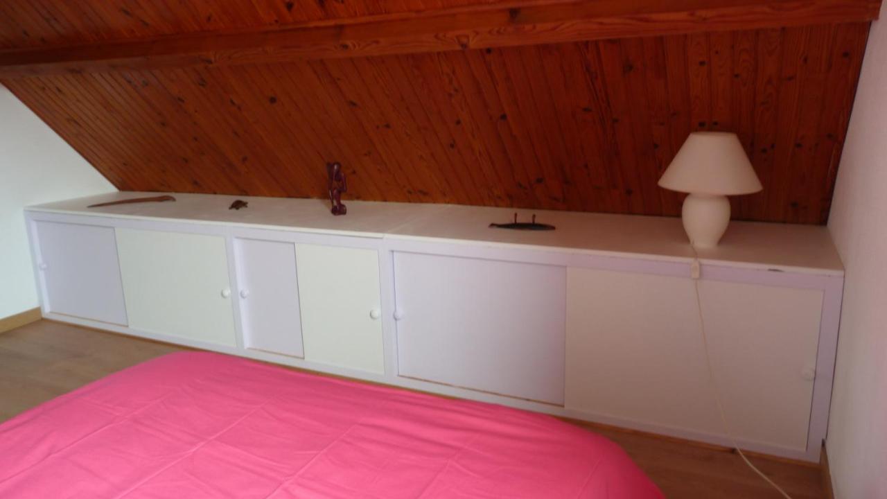 Maison De Vacances Pour 6 Personnes Avec Piscine Lainsecq Bagian luar foto