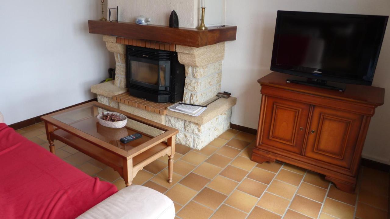 Maison De Vacances Pour 6 Personnes Avec Piscine Lainsecq Bagian luar foto